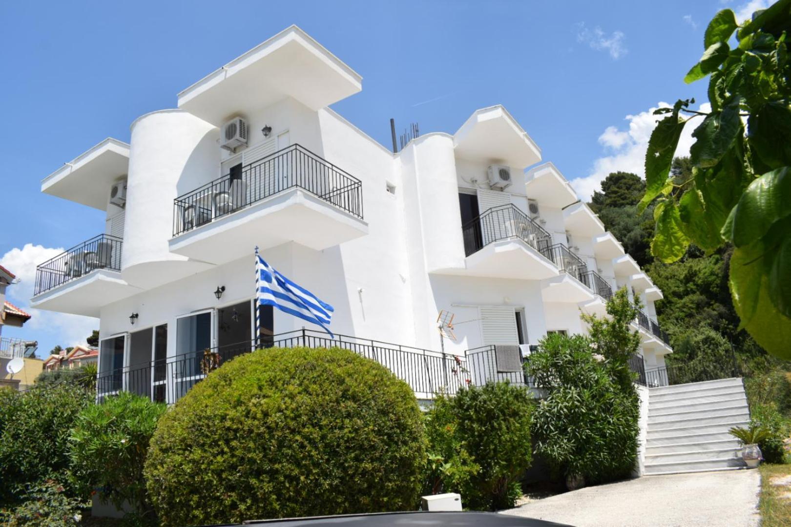 Mirto Beach Hotel&Restaurant Paralia Vrachou Exterior foto
