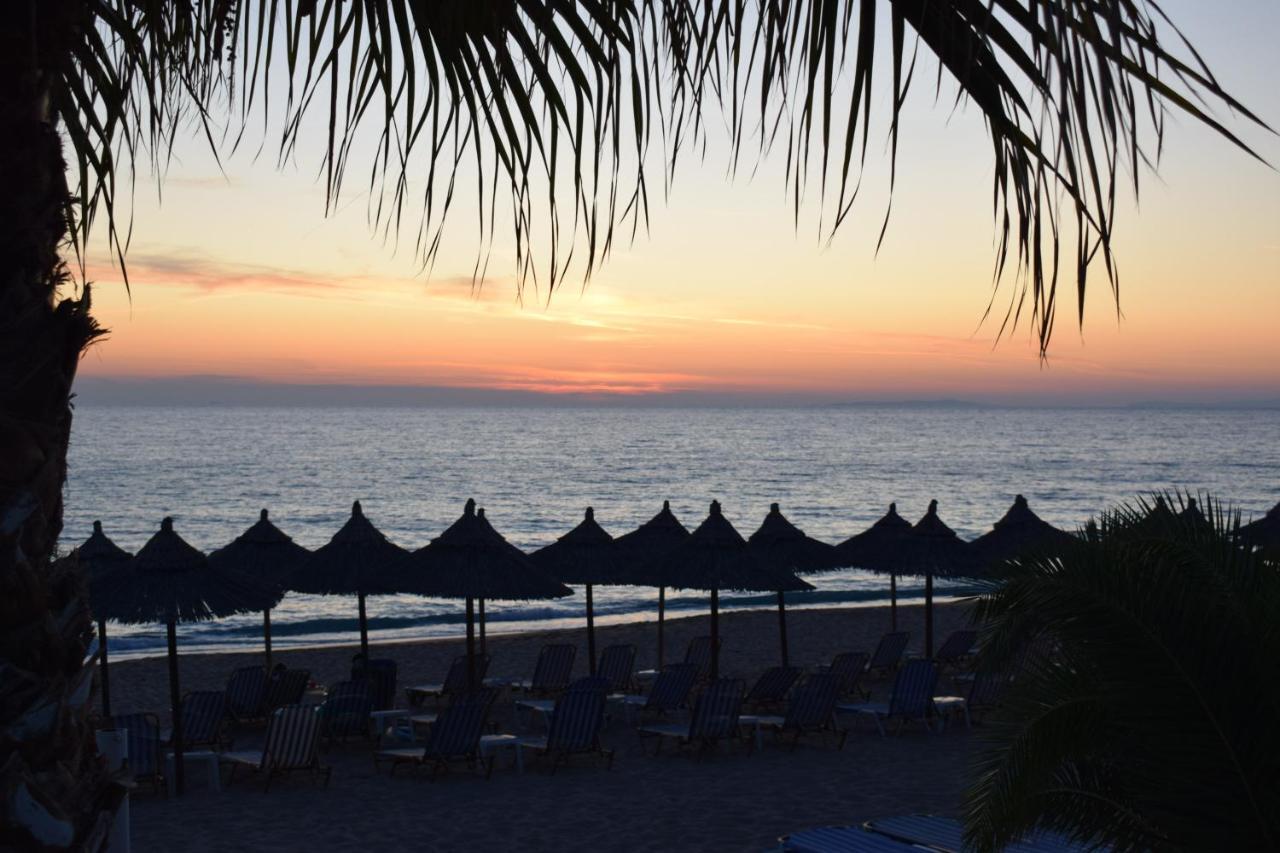 Mirto Beach Hotel&Restaurant Paralia Vrachou Exterior foto